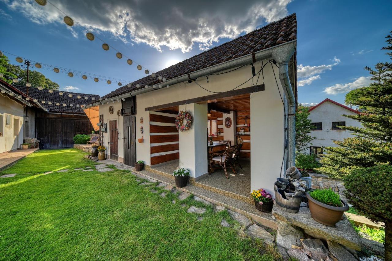 Chaloupka U Potoka Villa Kutná Hora Kültér fotó